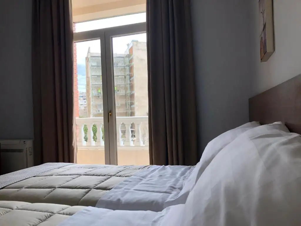 Double or Twin Room image 8
