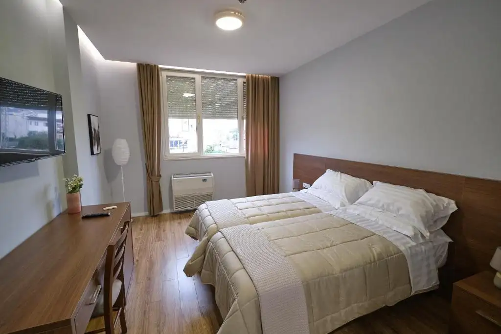 Double or Twin Room image 2