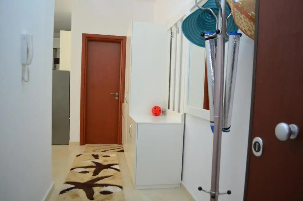 img_id_702380.webp