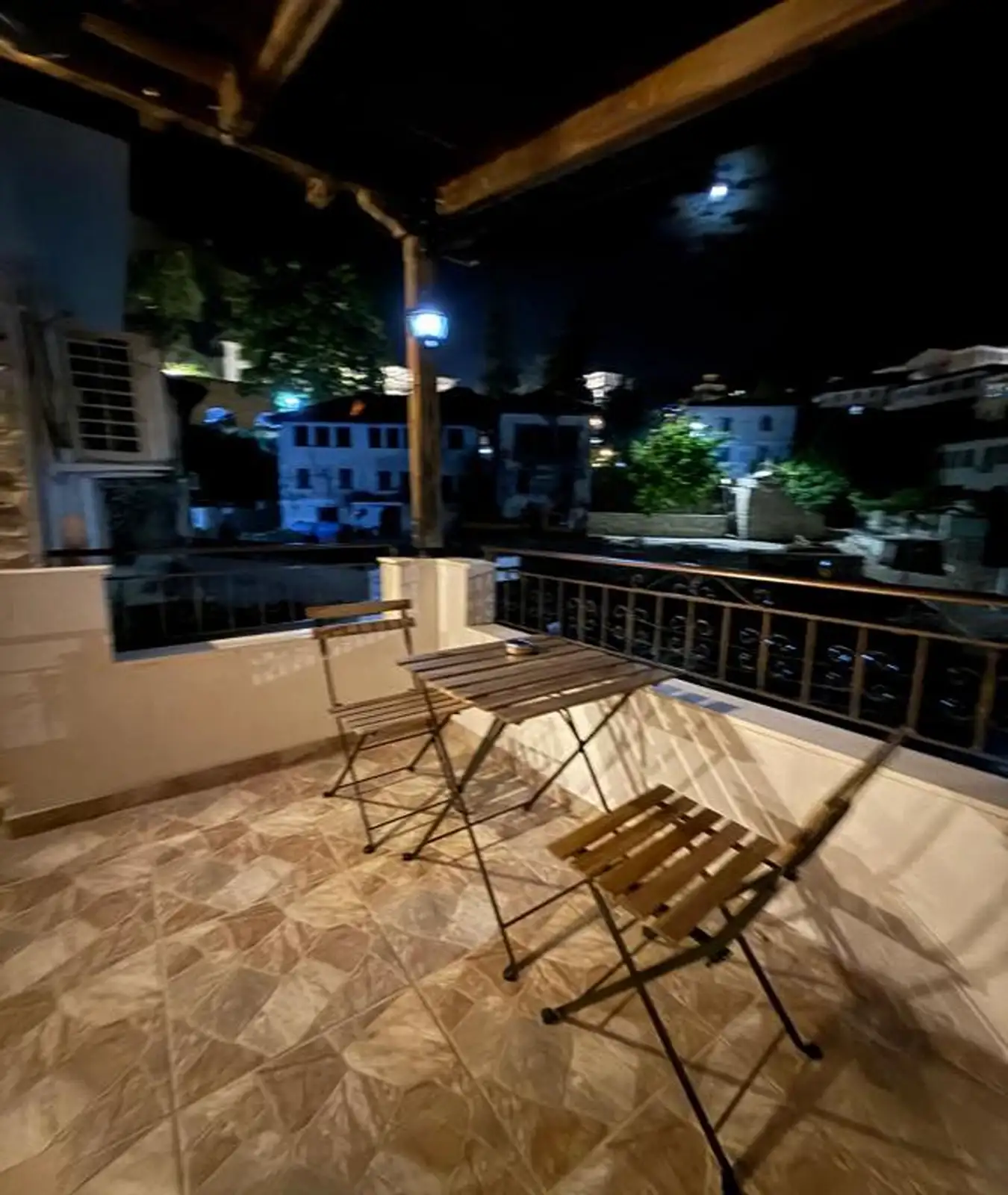 img_id_703851.webp