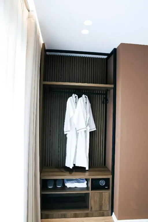 img_id_704038.webp