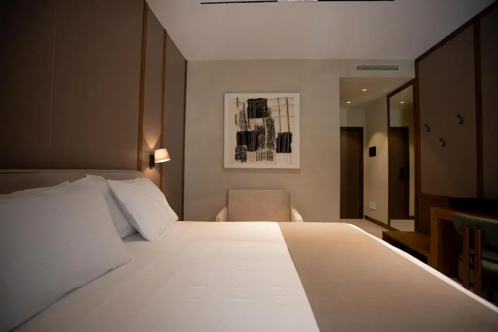 img_id_708902.webp