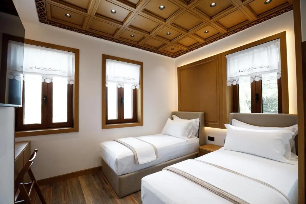 img_id_855183.webp