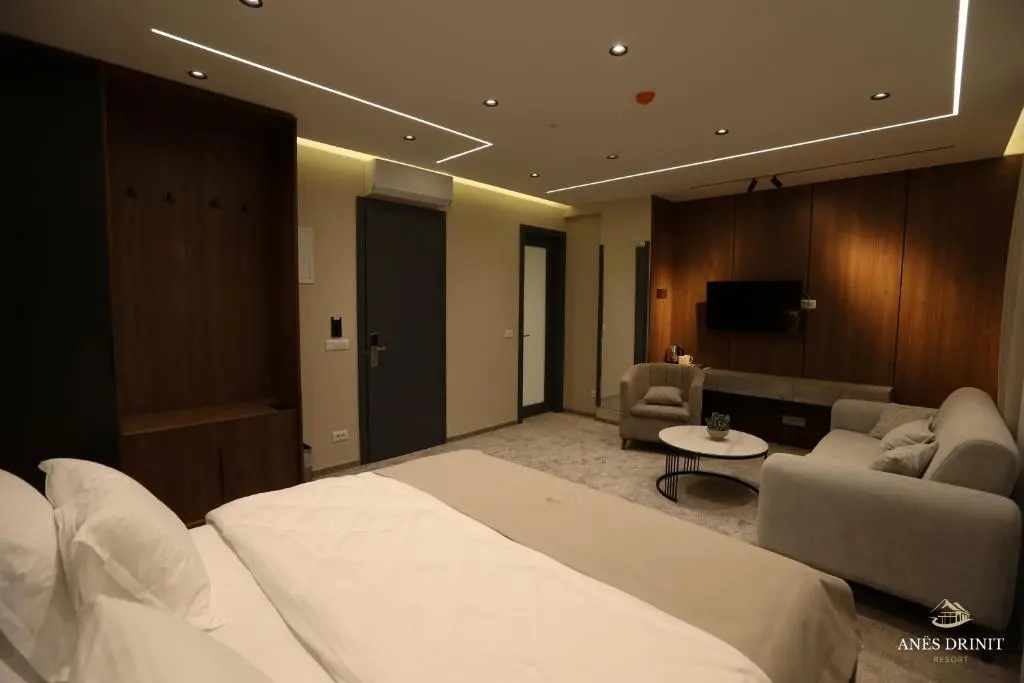 img_id_852727.webp