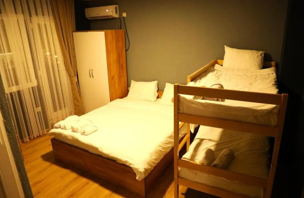 img_id_711844.webp