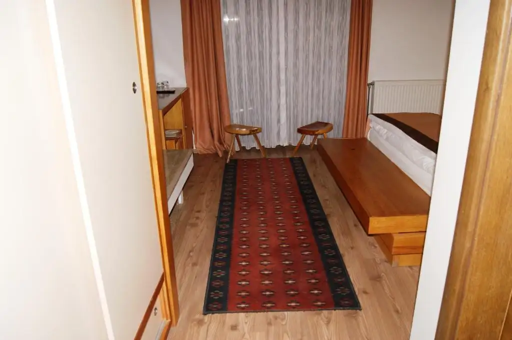 img_id_715093.webp