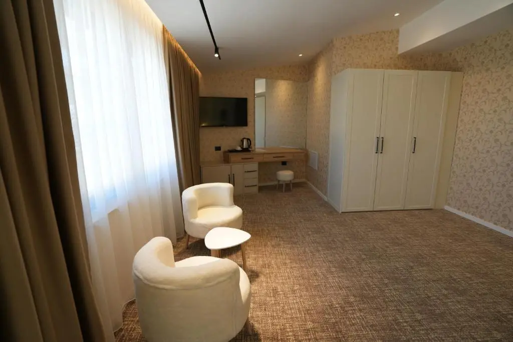 img_id_822948.webp