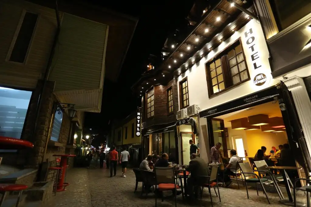 img_id_713855.webp