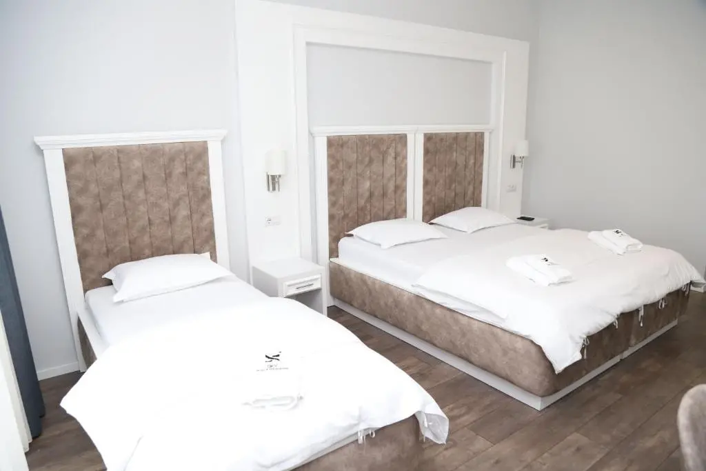 img_id_854465.webp
