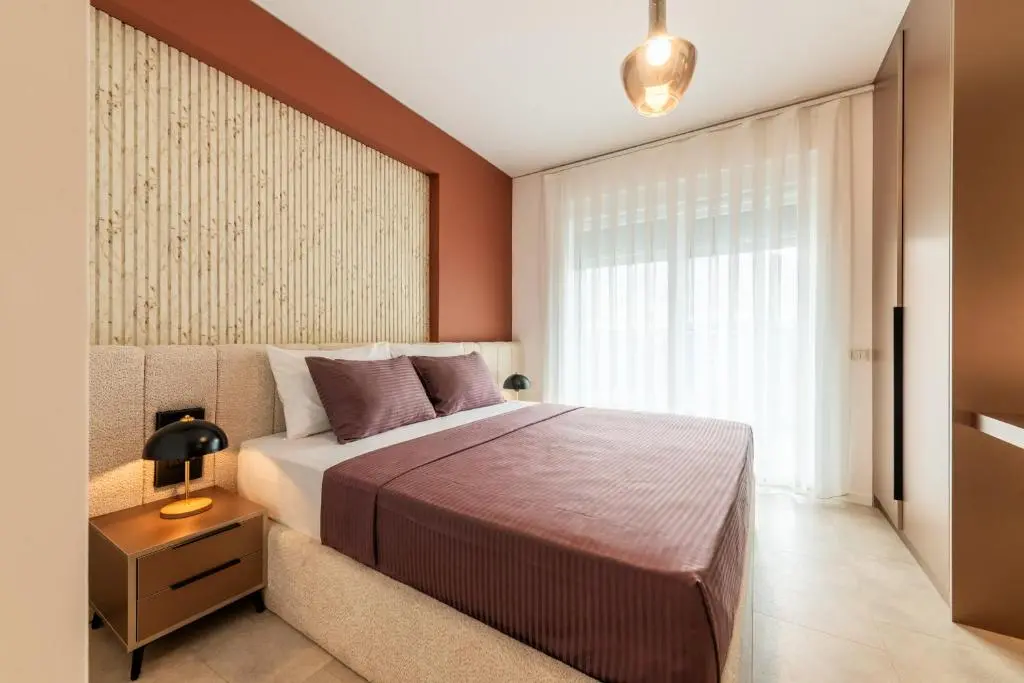 img_id_715244.webp