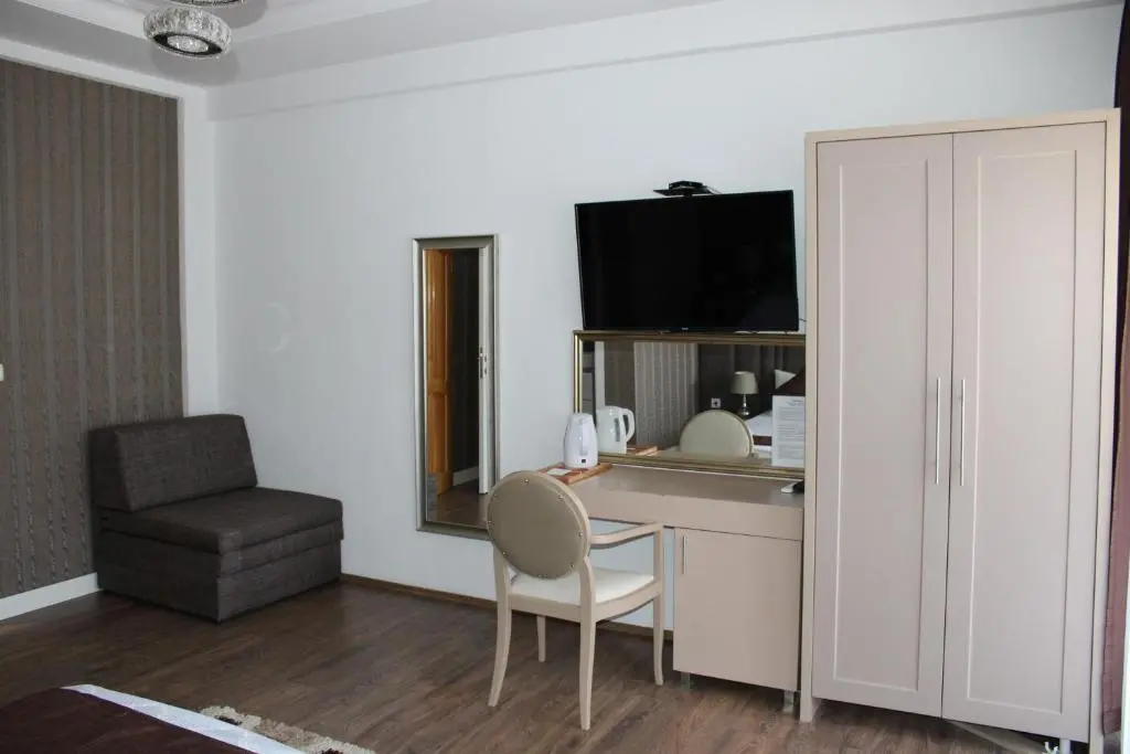 img_id_836975.webp