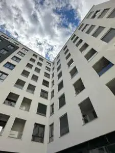 img_id_716053.webp