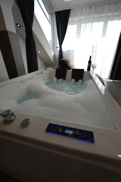 img_id_716312.webp