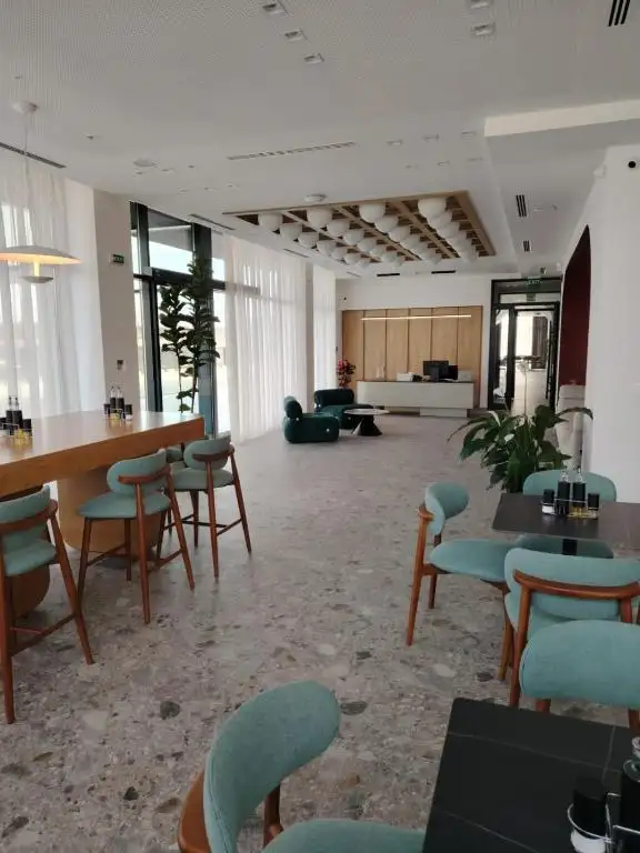 img_id_718740.webp