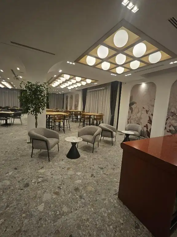 img_id_718790.webp