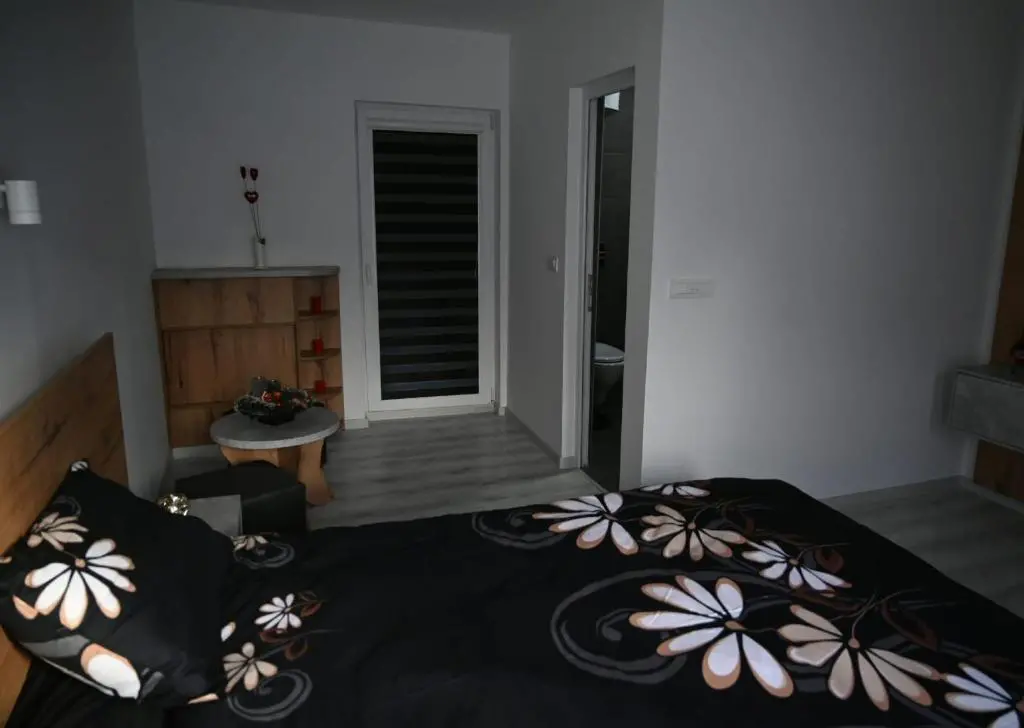 img_id_722993.webp
