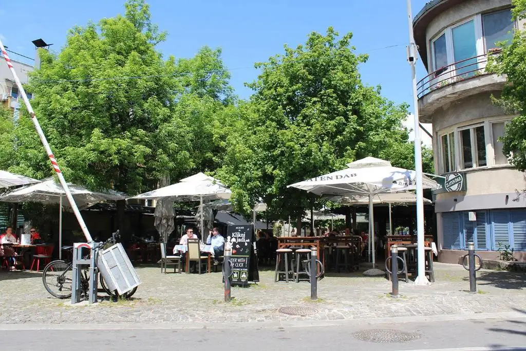 img_id_724613.webp