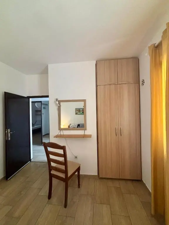 img_id_1604004.webp