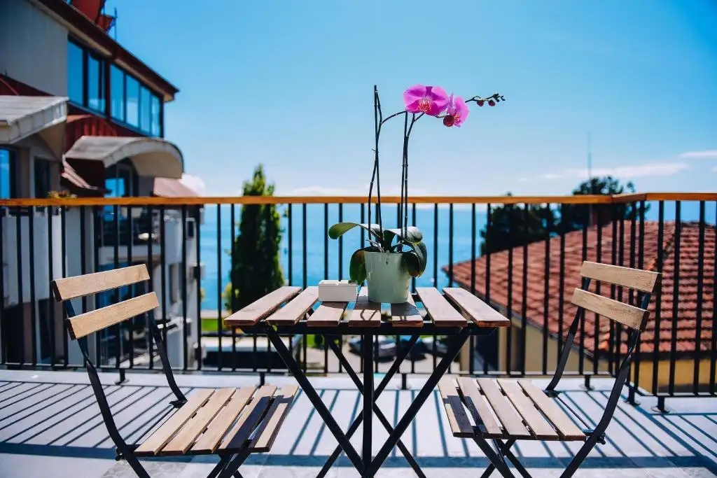 img_id_731003.webp