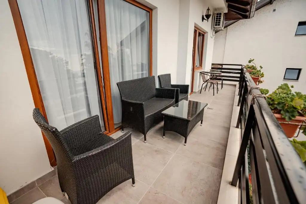 img_id_731939.webp
