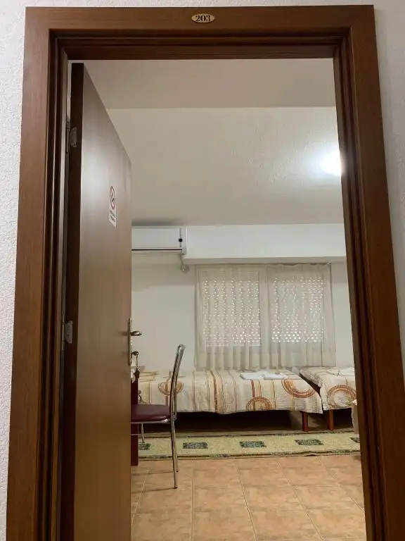 img_id_734080.webp