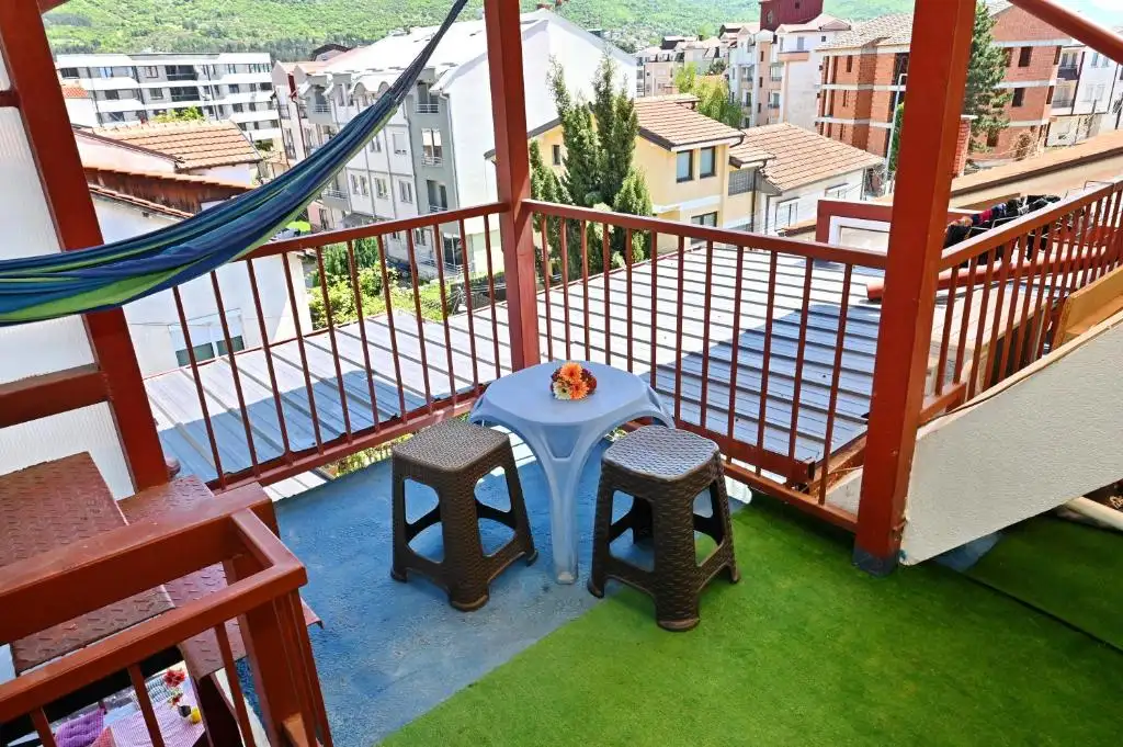 img_id_735414.webp