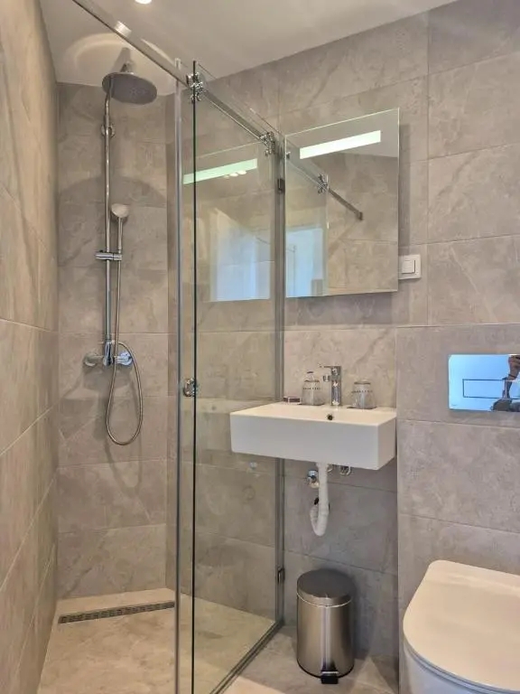 img_id_743034.webp