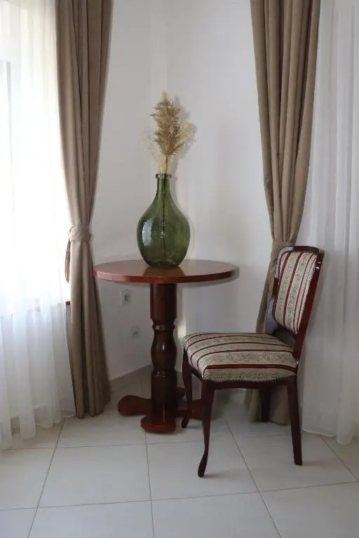 img_id_743440.webp