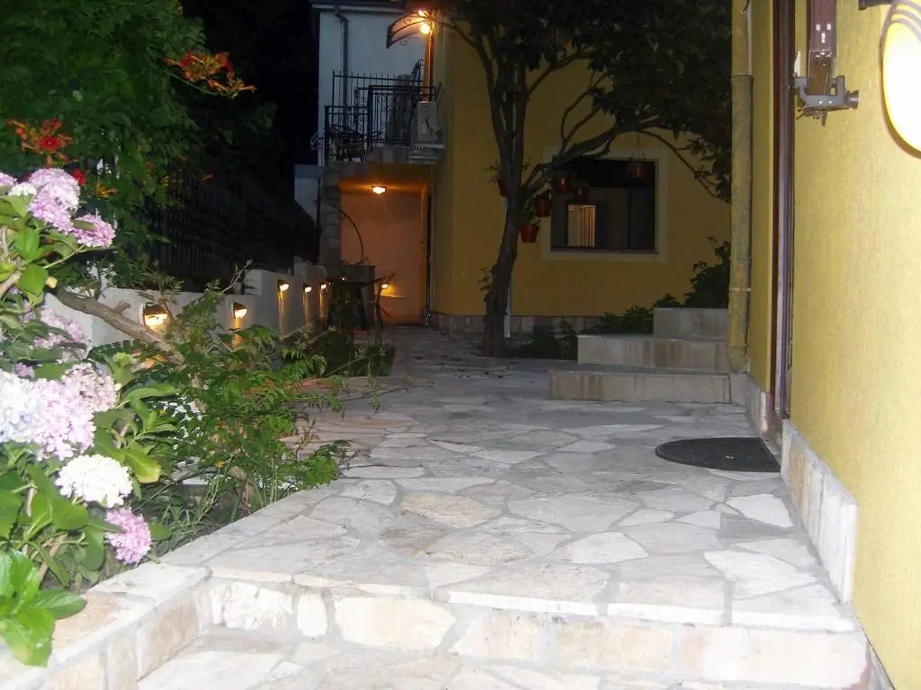 img_id_746205.webp