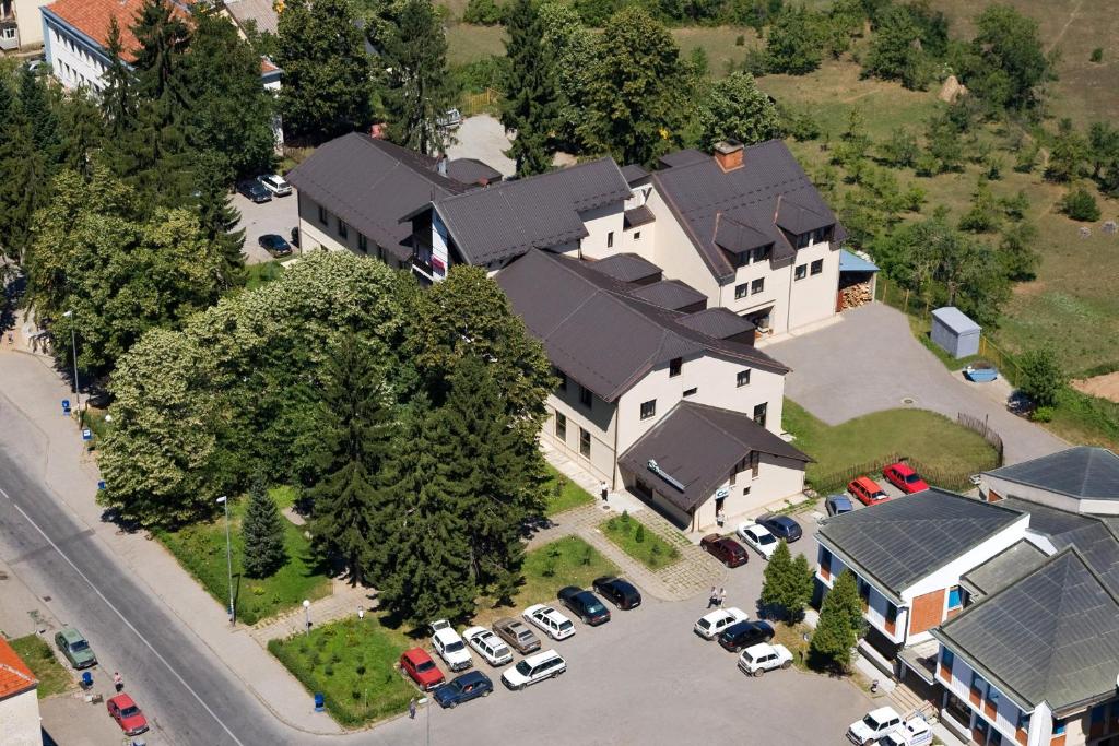 img_id_749131.jpg