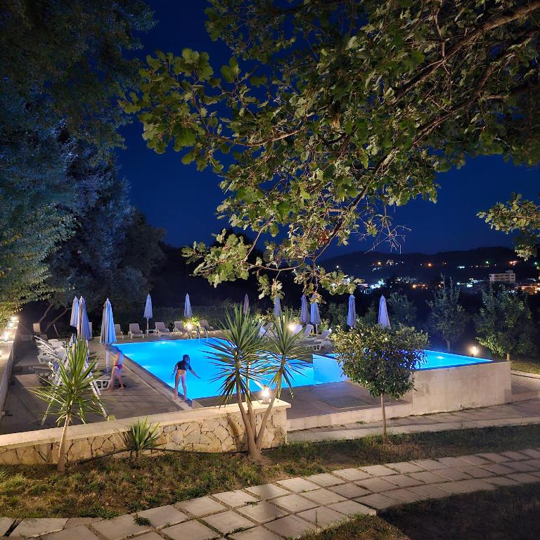 img_id_753797.jpg