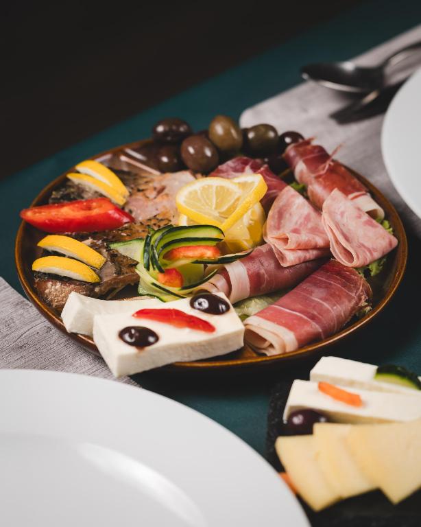 img_id_757589.jpg