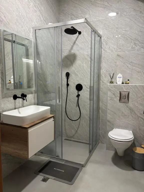img_id_765875.webp