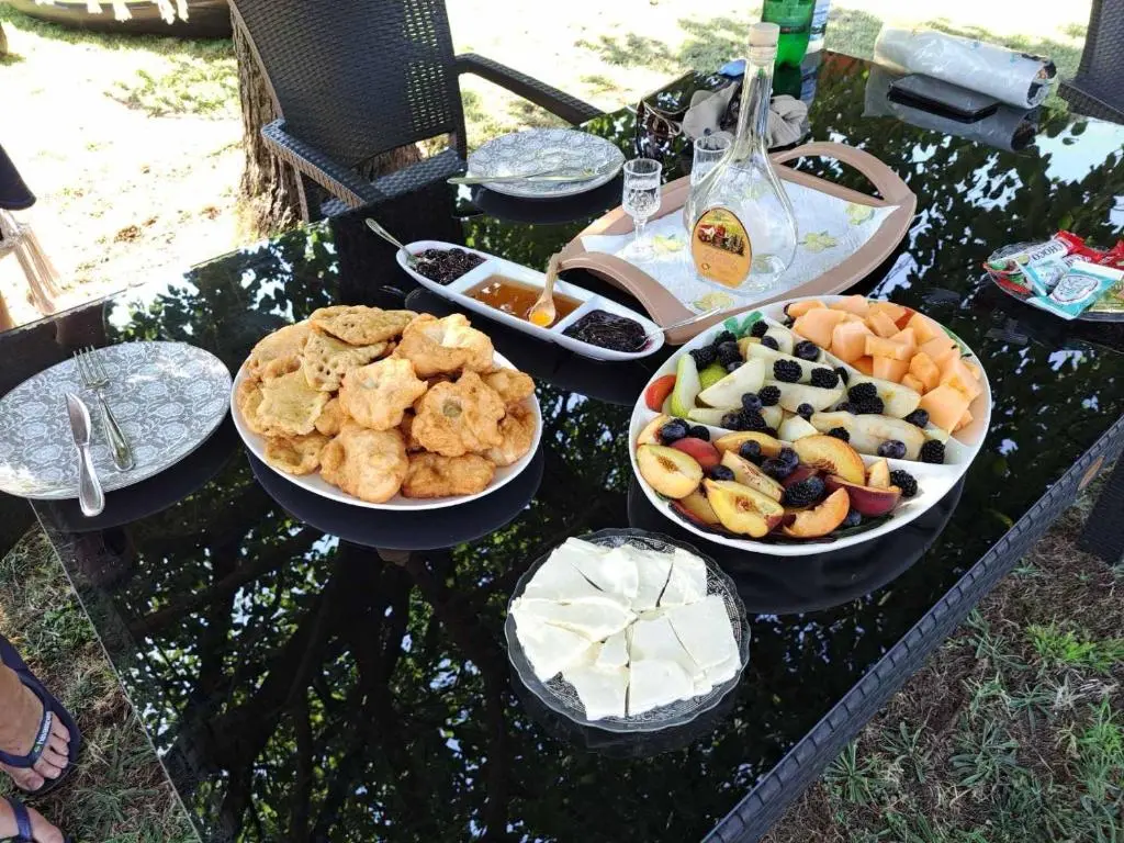 img_id_766475.webp