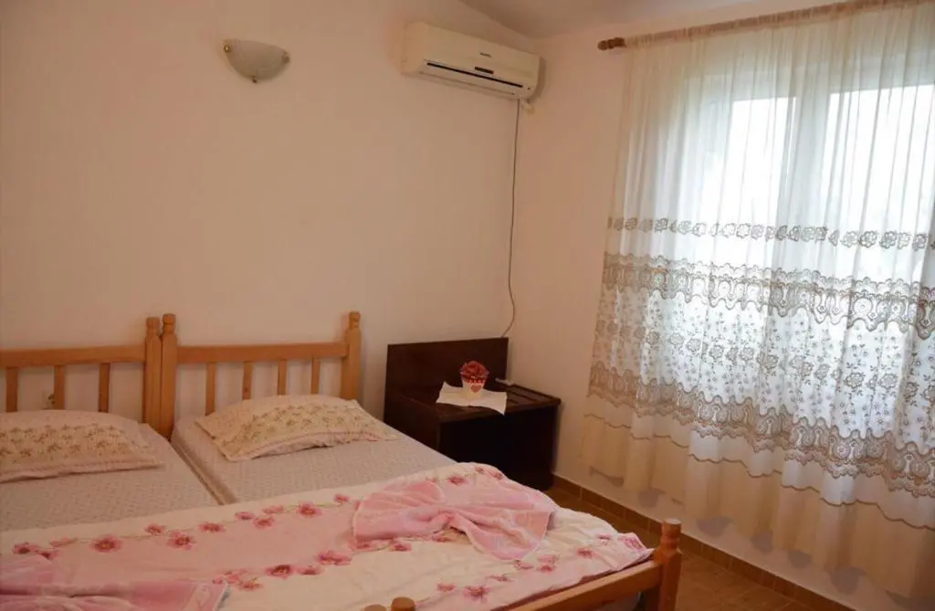 img_id_768177.webp