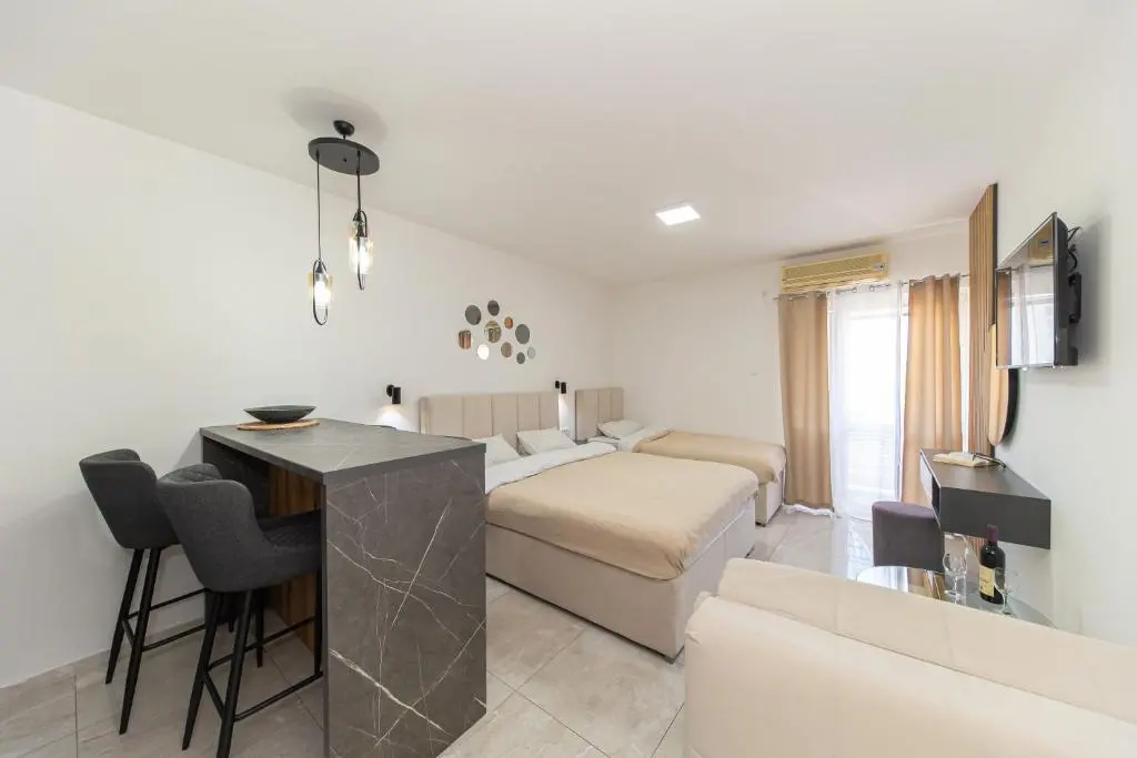 img_id_770980.webp