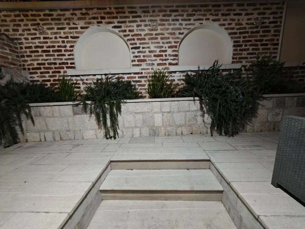 img_id_773837.webp