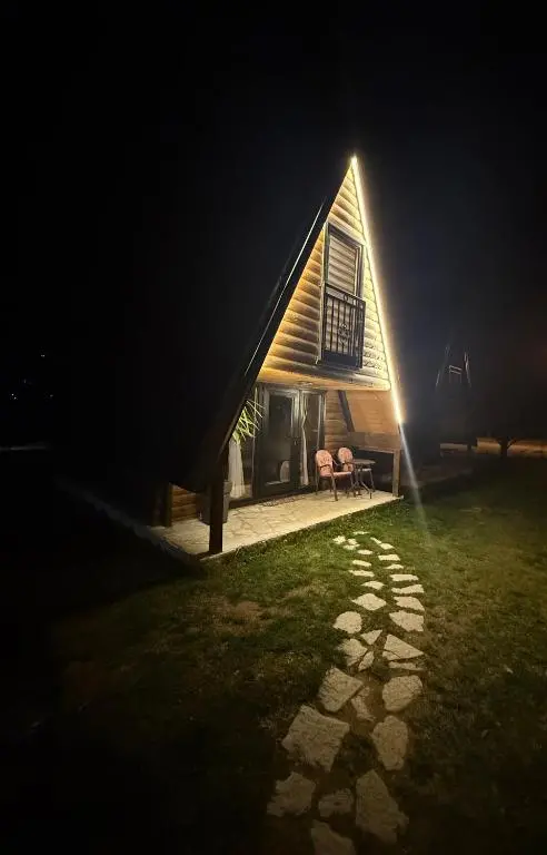 img_id_775727.webp