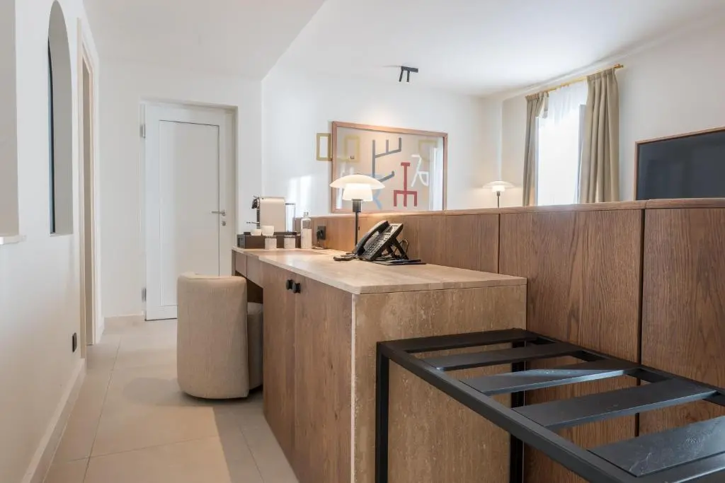 img_id_781271.webp