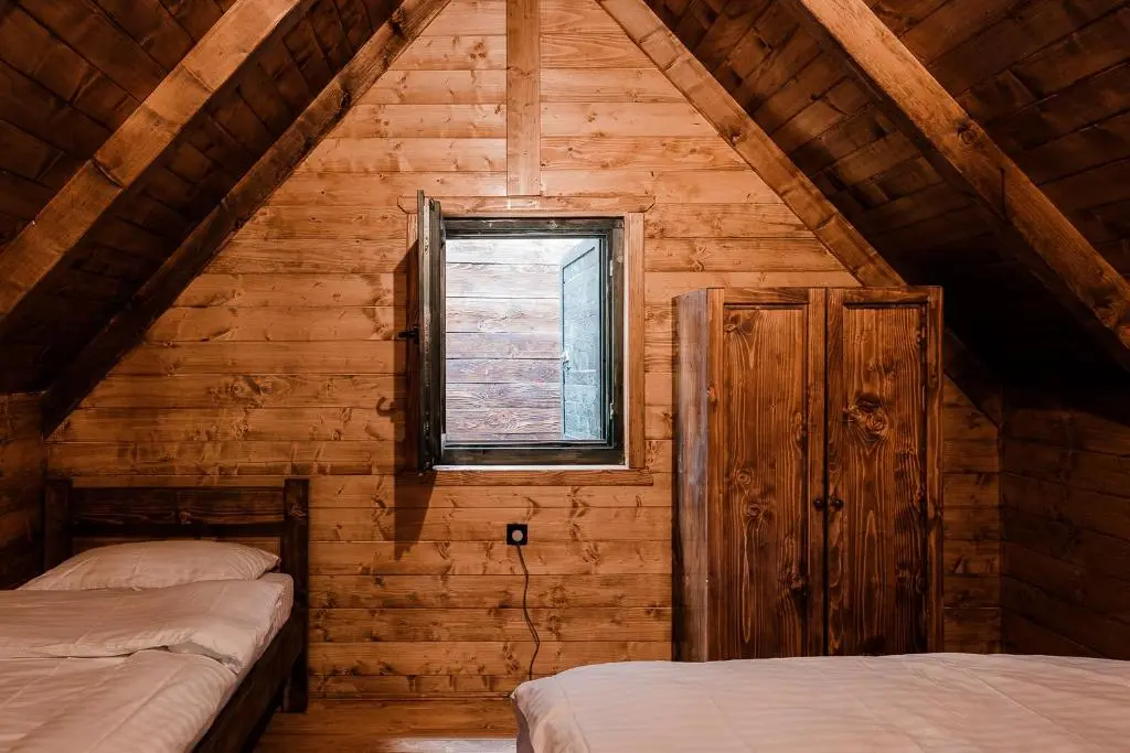img_id_785451.webp