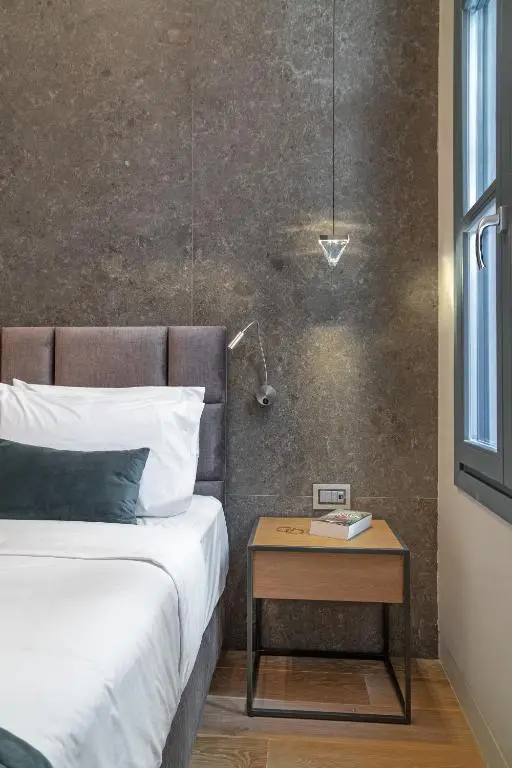 img_id_789589.webp