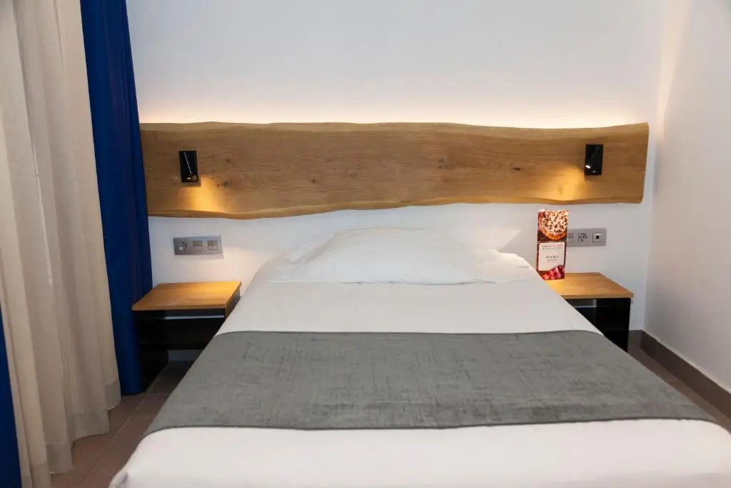 img_id_801759.webp