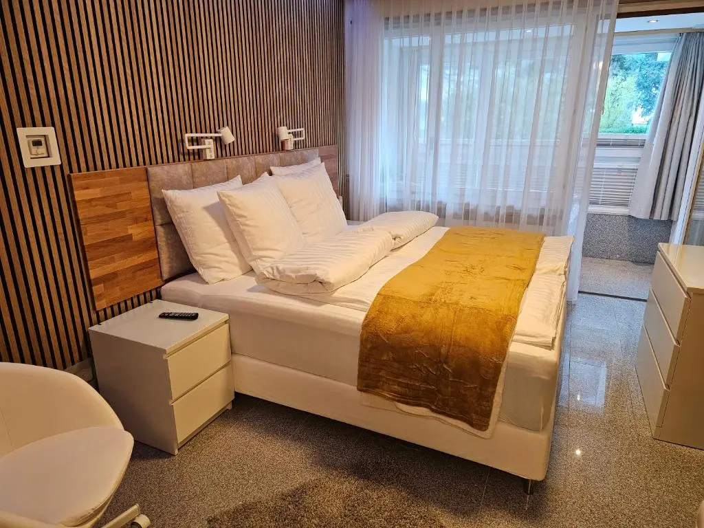 img_id_995299.webp