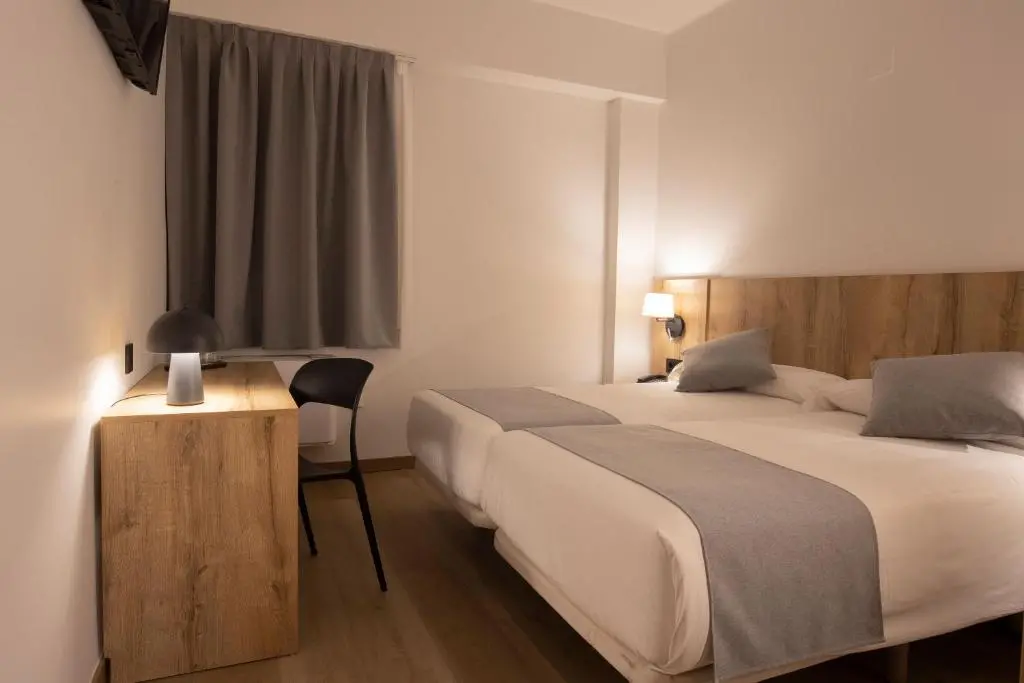 img_id_1027734.webp