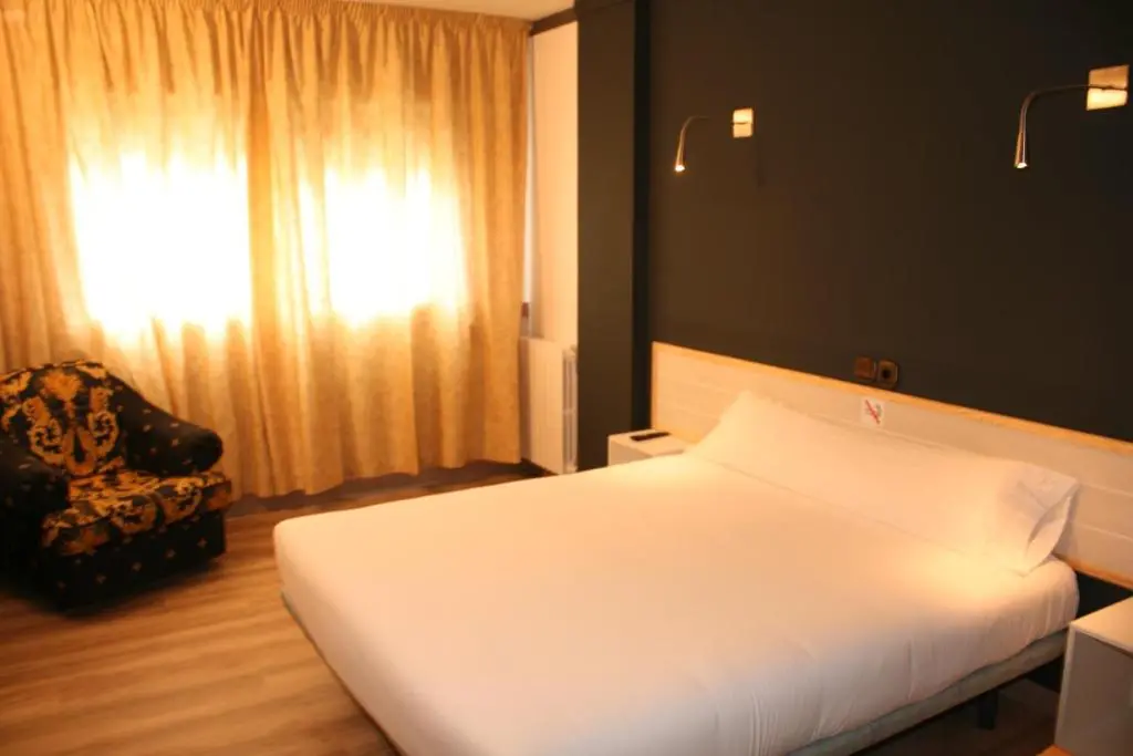 img_id_1067772.webp