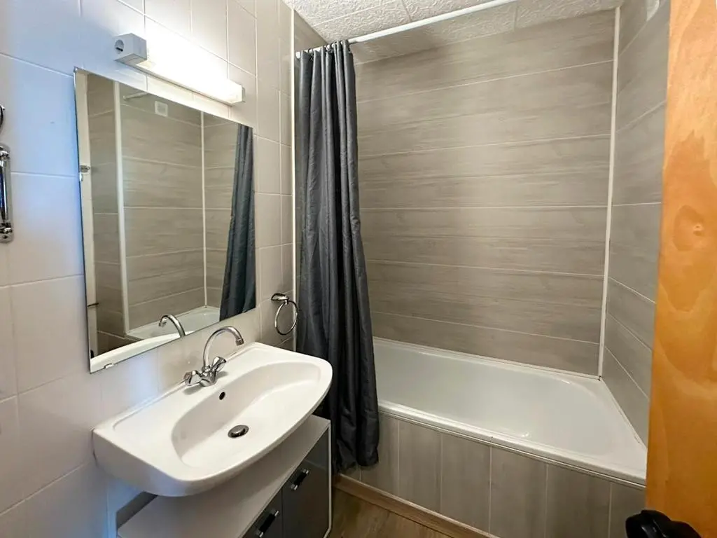 img_id_1069429.webp