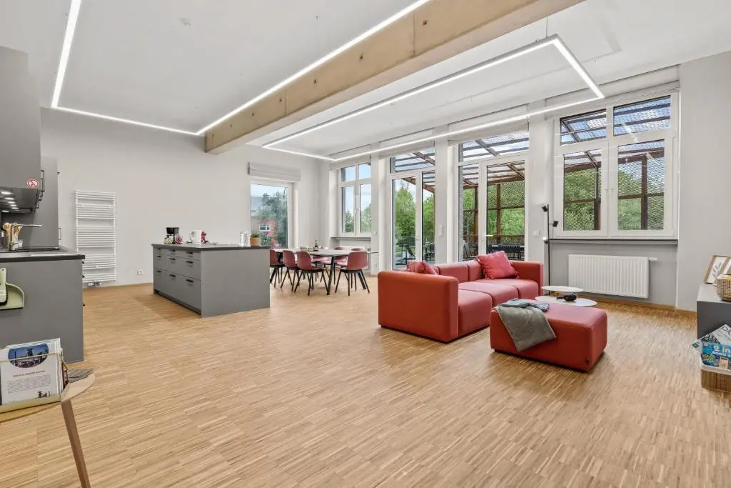 img_id_1192130.webp
