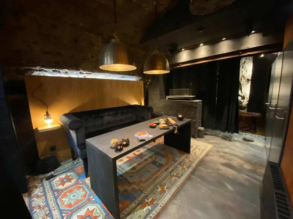 img_id_1193725.webp