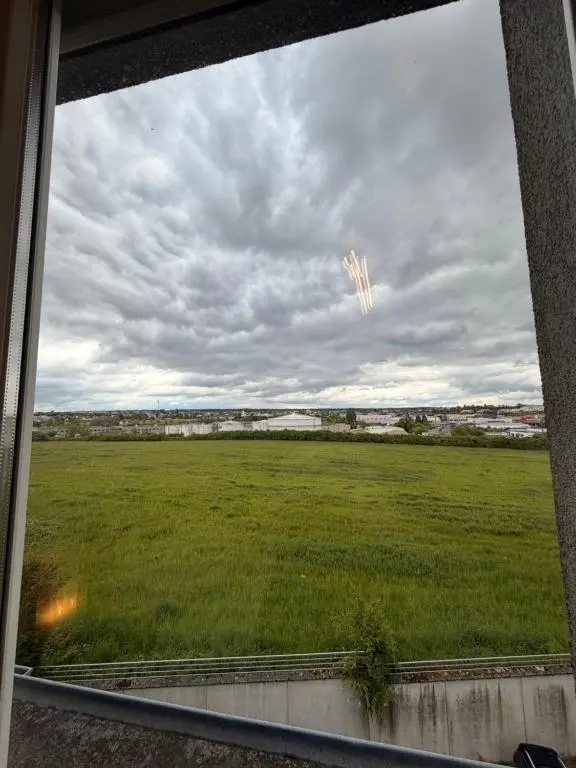 img_id_1200332.webp