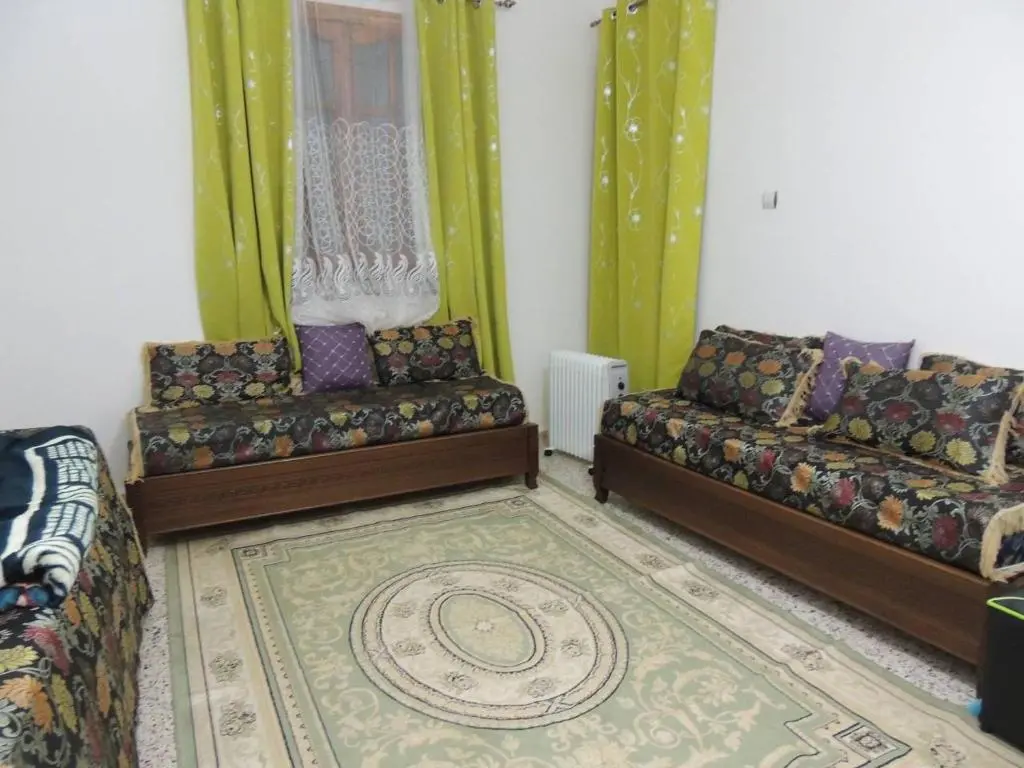 img_id_1232214.webp